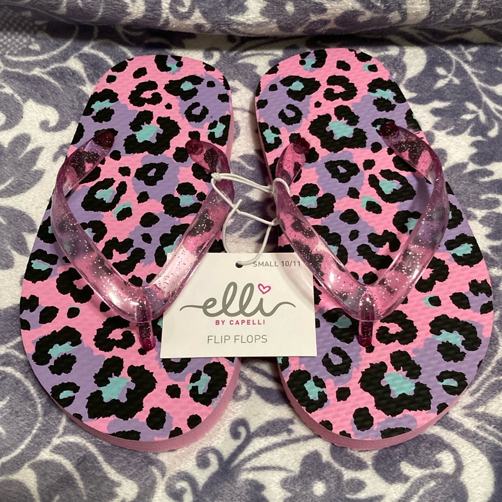 Little Girls Pink Leopard Print Flip Flops